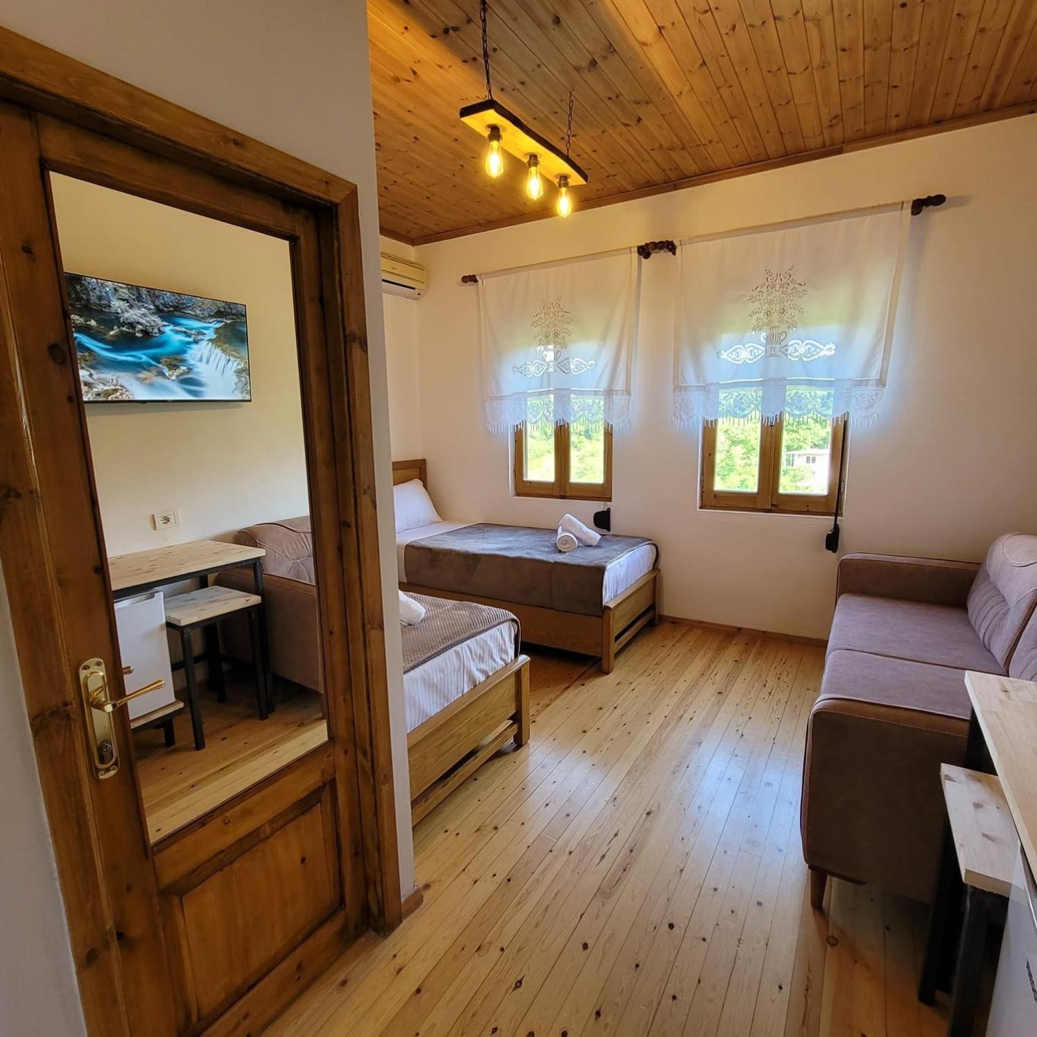 Jona Guest House Гирокастра Экстерьер фото
